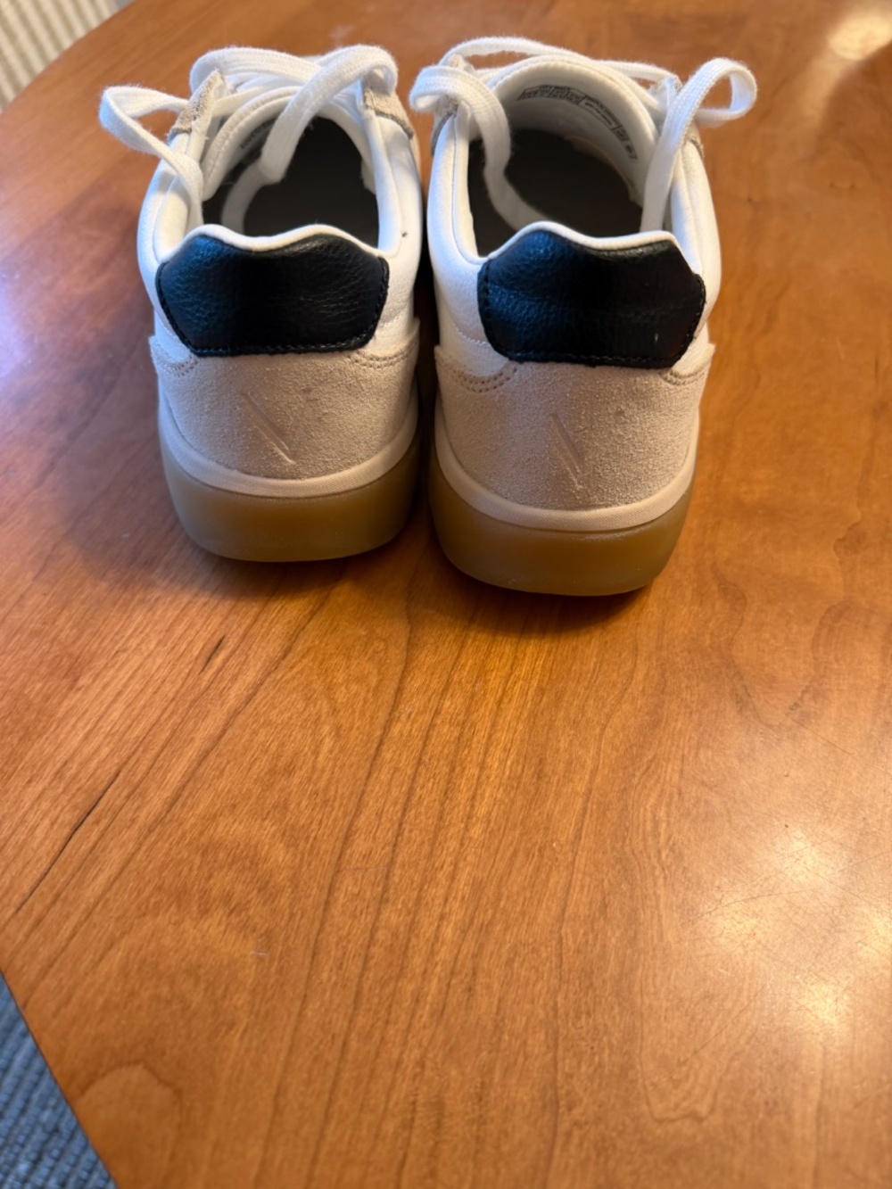 Vionic sneakers - Picture 4 of 5